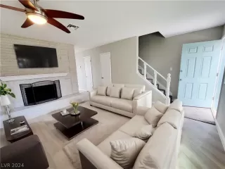 Photo #1: 2567475 Listing