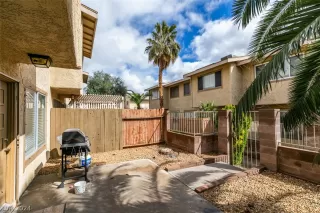 Photo #3: 2567505 Listing