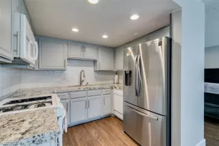 Photo #4: 2567505 Listing