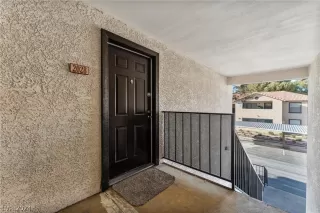 Photo #3: 2567551 Listing 