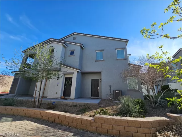 MLS: 2567560 Condo For Sale