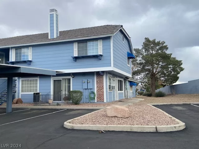 MLS: 2567576 Condo For Sale