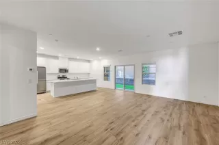 Photo #4: 2567579 Listing 