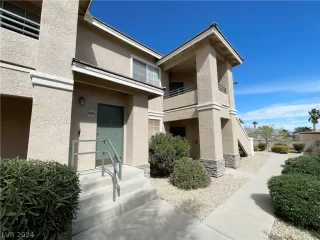 Photo #1: 2567596 Listing 