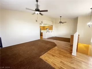 Photo #2: 2567596 Listing 