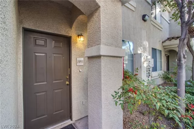 MLS: 2567606 Condo For Sale