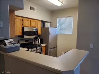 Photo #4: 2567606 Listing 