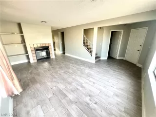 Photo #4: 2567615 Listing
