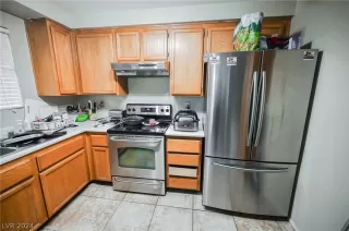 Photo #5: 2567623 Listing