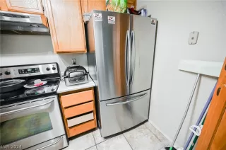 Photo #6: 2567623 Listing