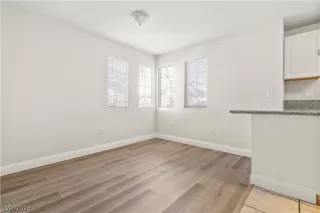 Photo #5: 2567646 Listing 