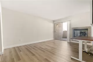 Photo #6: 2567646 Listing 