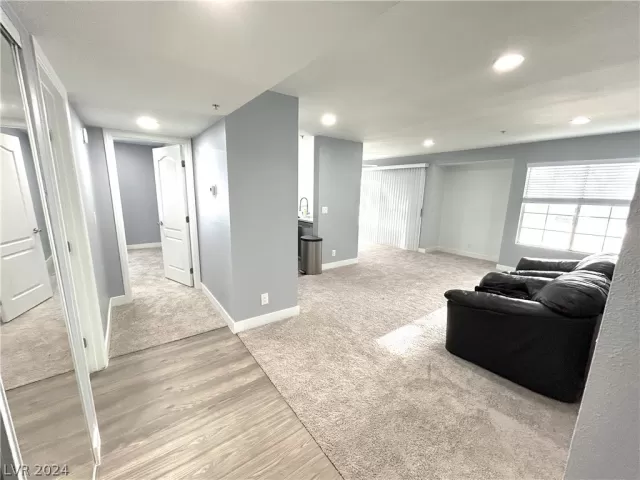 MLS: 2567663 Condo For Sale