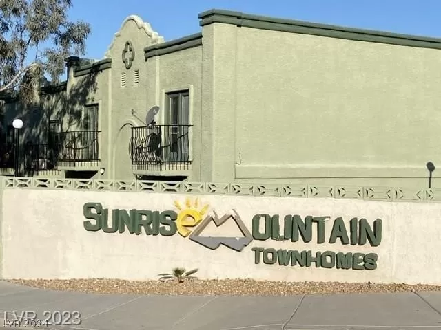 MLS: 2567709 Condo For Sale