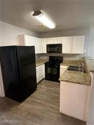 Photo #2: 2567714 Listing 