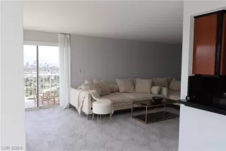 Photo #2: 2567742 Listing 