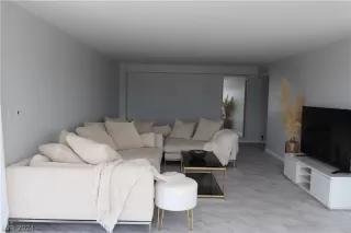 Photo #5: 2567742 Listing 