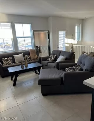 Photo #1: 2567745 Listing 