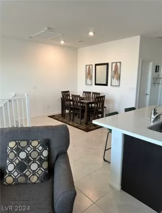 Photo #2: 2567745 Listing 