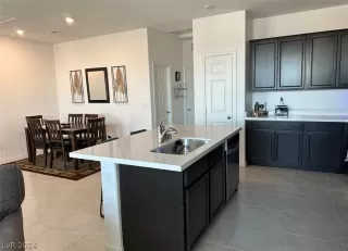 Photo #3: 2567745 Listing 