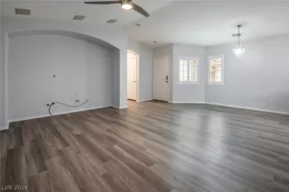 Photo #4: 2567761 Listing 