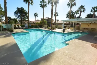 Photo #1: 2567786 Listing