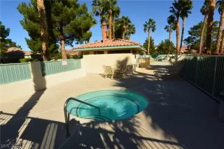 Photo #2: 2567786 Listing