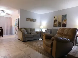 Photo #3: 2567792 Listing 