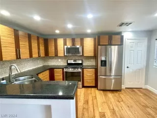 Photo #2: 2567794 Listing 