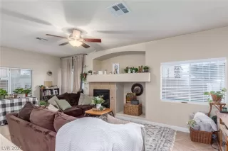 Photo #6: 2567795 Listing