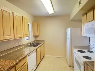 Photo #1: 2567799 Listing