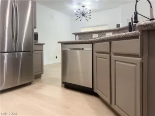 Photo #5: 2567827 Listing 