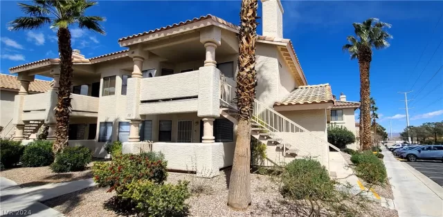 MLS: 2567829 Condo For Sale