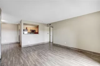 Photo #6: 2567836 Listing 