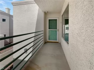 Photo #5: 2567851 Listing