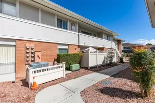 Photo #2: 2567853 Listing 