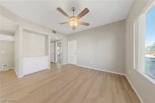 Photo #4: 2567885 Listing