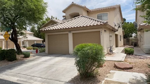 MLS: 2567888 Condo For Sale