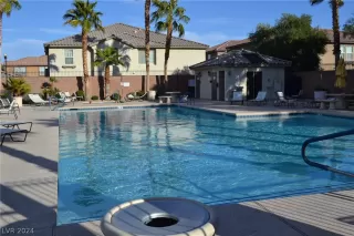 Photo #1: 2567903 Listing 