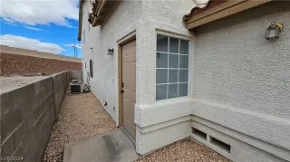 Photo #1: 2567918 Listing 