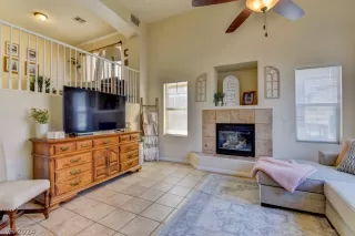 Photo #2: 2567924 Listing 