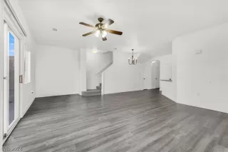 Photo #4: 2567929 Listing 