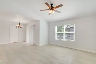 Photo #6: 2567941 Listing