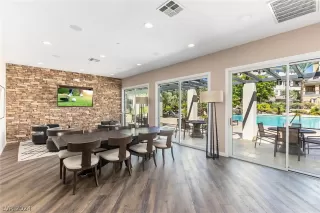 Photo #5: 2567950 Listing 