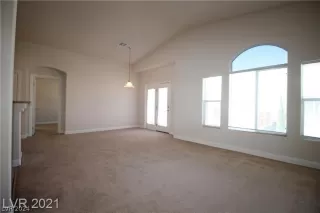 Photo #2: 2567963 Listing 