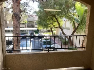 Photo #6: 2567971 Listing 