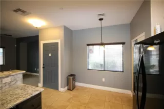 Photo #5: 2567998 Listing