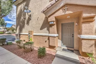 Photo #3: 2568043 Listing