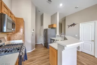 Photo #4: 2568043 Listing