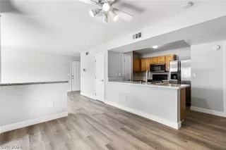 Photo #5: 2568052 Listing 